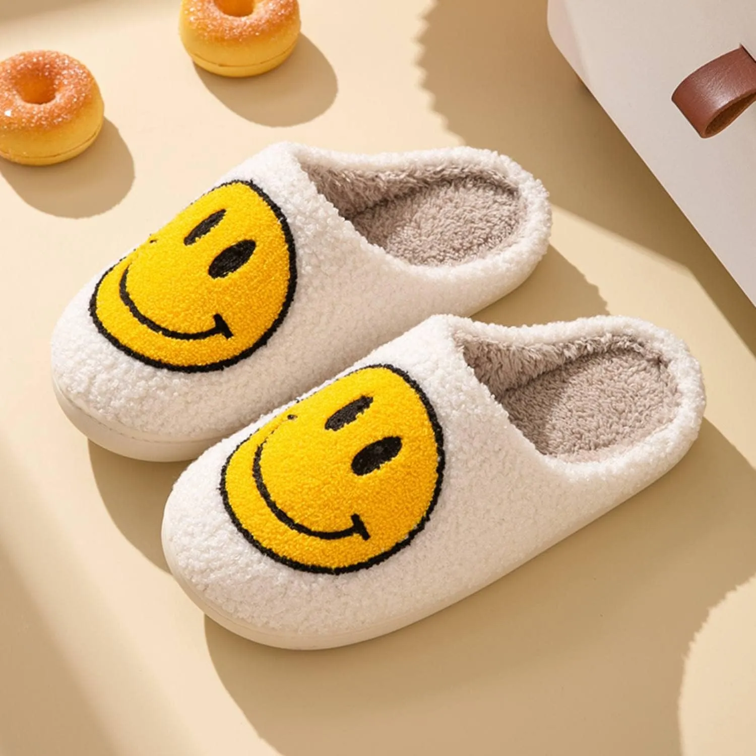 FACAXEDRE Smile Face Slippers for Women - Indoor Outdoor Retro Happy House Slides, Soft Fluffy Cushion Furry Shoes