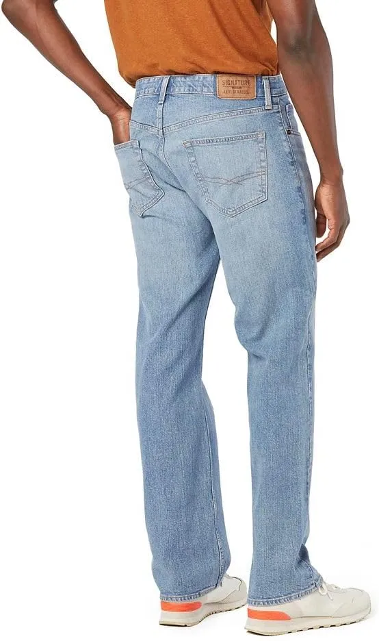 Levi Strauss Signature Gold Men's Relaxed Fit Flex Jeans (Available in Big & Tall)