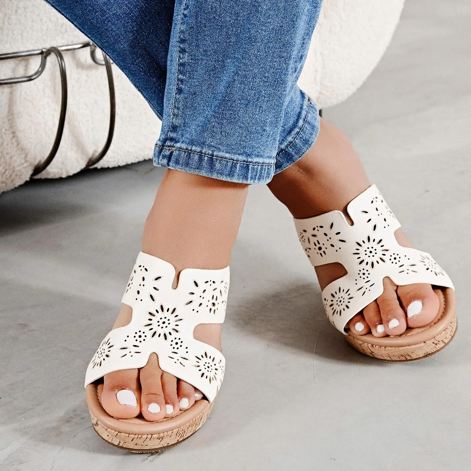 Luoika Women's Wide Width Wedge Slides Sandals, Slip on Plateform Wedge Pump Heel Casual Summer Sandals for Women.