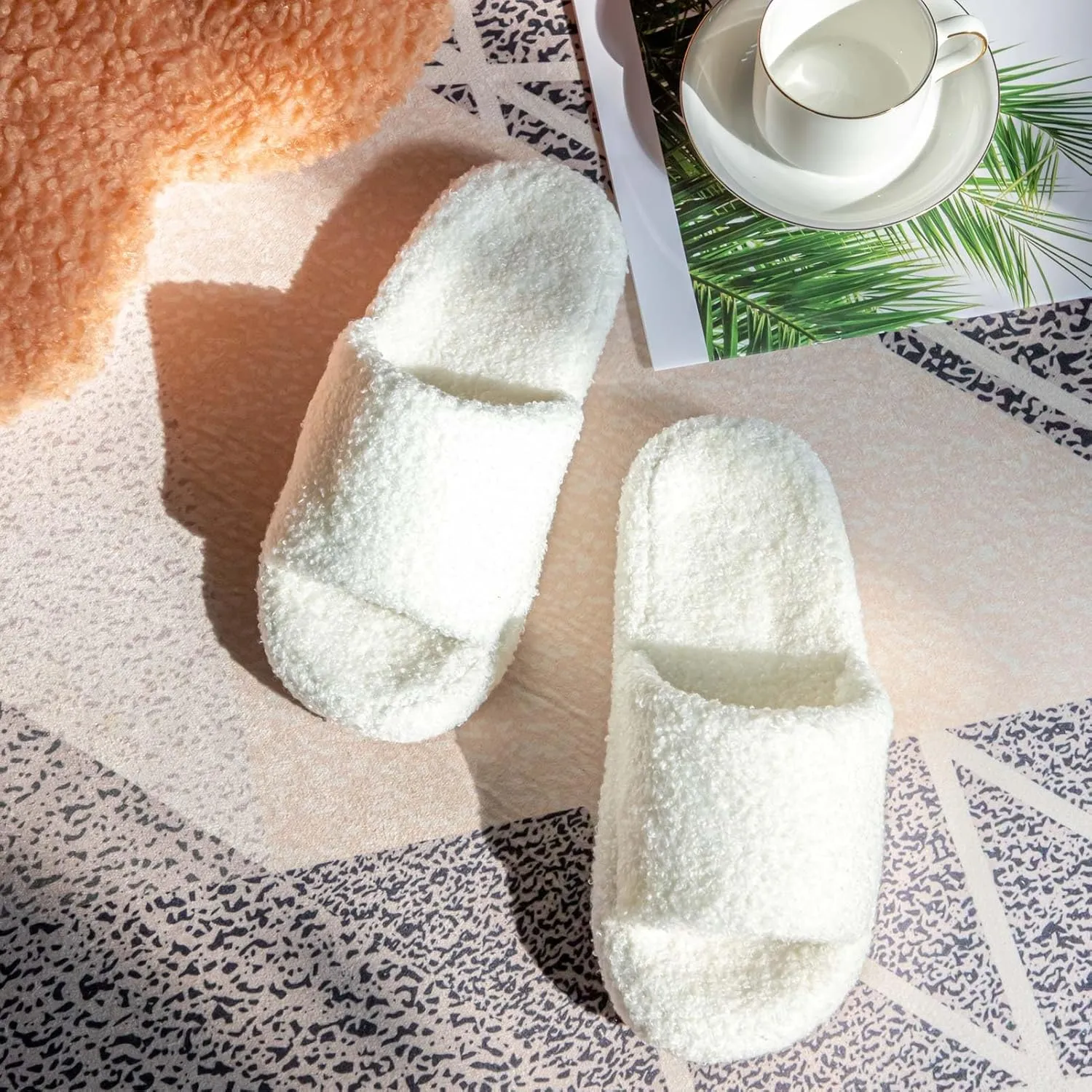 Orthoshoes Womens Memory Foam Slippers Fuzzy Curly Fur Open Toe Slippers Cozy Slides Slippers Comfy Soft Anti-Skid Thick Sole House Shoes Trendy Gift Slippers